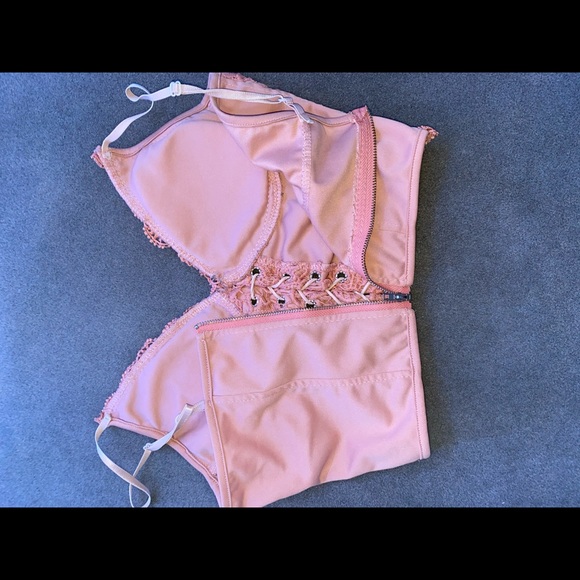 Lace Crop Top - Picture 3 of 3